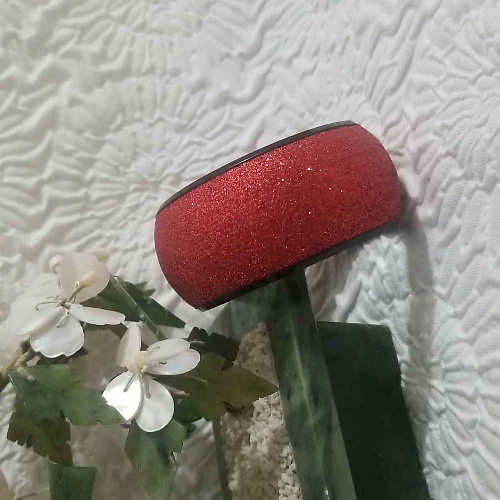 90s Wide Red Fabric Glitter and Black Metal Bangle Bracelet - Picture 7 of 7